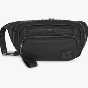 Lug Hitch Matte Luxe VL Belt Bag NWT - Black